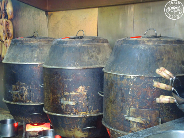 萬香烤鴨莊:呷飽祙【新北板橋・萬香烤鴨莊】烤鴨冠軍的美味