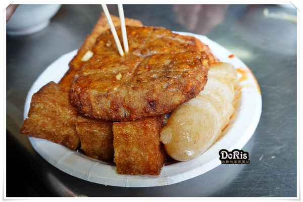 黃石市場魷魚羹蘿蔔糕芋粿米腸:一碗羹湯參雜著(酸 甜 辣)的綜合美味-板橋黃石市場生炒魷魚