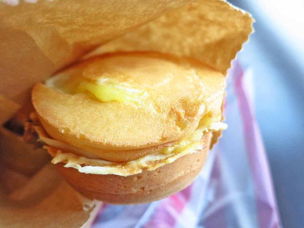 【板橋美食】楊家紅豆餅-1顆10元的超人氣紅豆餅