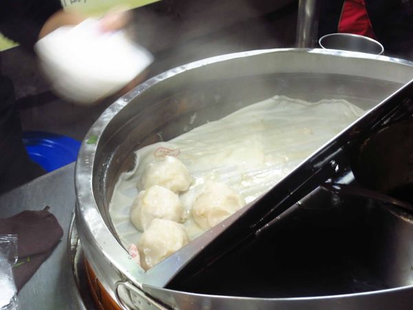 【板橋美食】黑肉圓-1顆25元清蒸肉圓