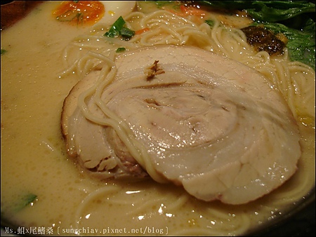 樂麵屋(永康公園)：［永康商圈］樂麵屋．永康公園店｜炸雞比拉麵更吸引我