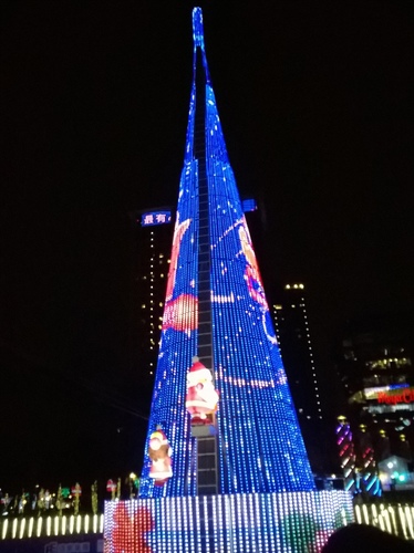 上癮異國小廚:你儂我儂的瑞士起司鍋&新北市政府marry christmas~上癮異國小廚