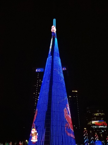 上癮異國小廚:你儂我儂的瑞士起司鍋&新北市政府marry christmas~上癮異國小廚