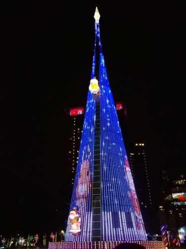 上癮異國小廚:你儂我儂的瑞士起司鍋&新北市政府marry christmas~上癮異國小廚