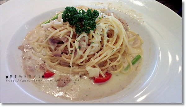 里約歐義廚房(板橋店)：<體驗>里約Rio歐義廚房 氣氛裝潢一級棒! (近板橋府中站)