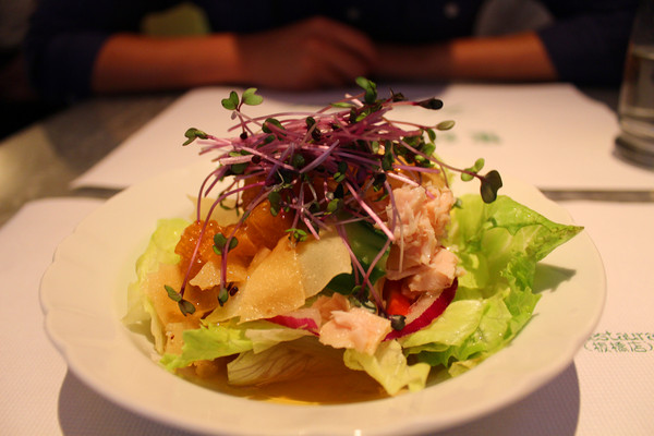 里約歐義廚房(板橋店)：[台北]不可置信! 一整隻魷魚上菜了!!!!