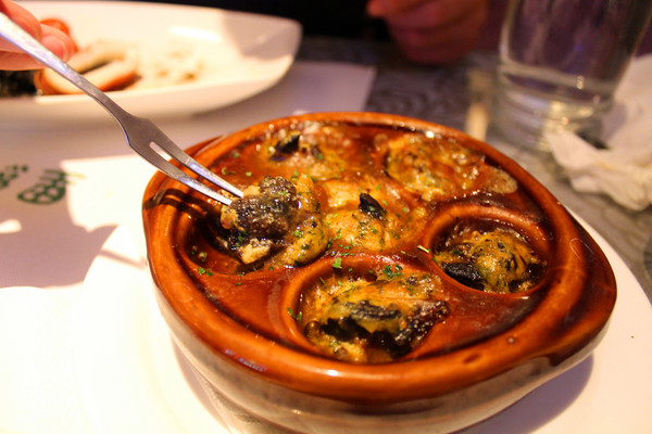 里約歐義廚房(板橋店)：[台北]不可置信! 一整隻魷魚上菜了!!!!