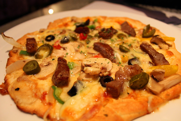 里約歐義廚房(板橋店)：[台北]不可置信! 一整隻魷魚上菜了!!!!