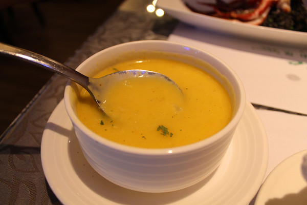 里約歐義廚房(板橋店)：[台北]不可置信! 一整隻魷魚上菜了!!!!