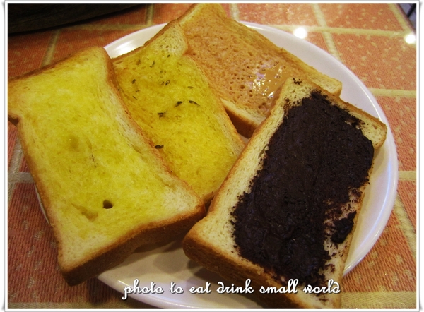 蔡家牛排:比鐵板還大的牛排吃起來真過癮