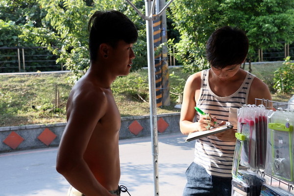 cgm84f098d198894d1ef019d5feb689694b995