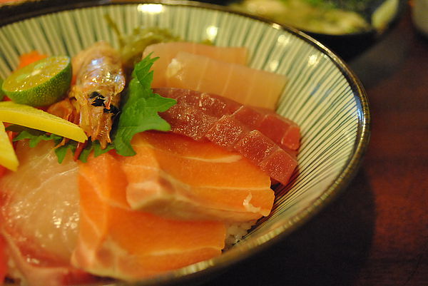 八丼餚：【汐止】八丼餚。讓人允指回味的醋生蚵