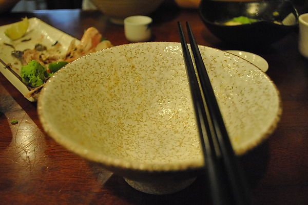 八丼餚：【汐止】八丼餚。讓人允指回味的醋生蚵