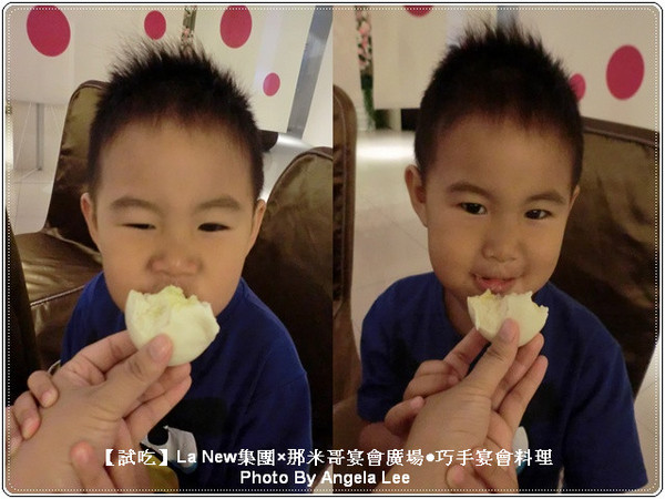 齊齊享用奶黃包-2