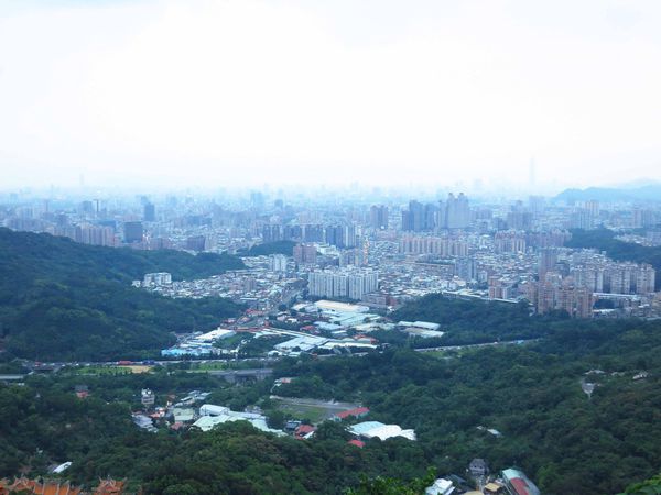 【新北市中和】烘爐地-台北美麗夜景盡收眼底-約會聖地