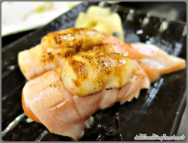 鮭魚肚握壽司一貫60