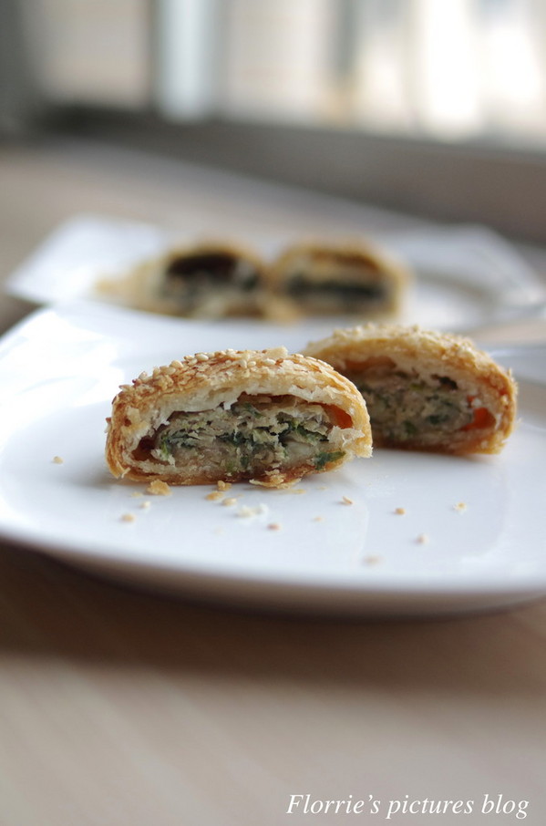 老中央燒餅店:新店區美食~老中央燒餅~皮酥餡多的燒餅!