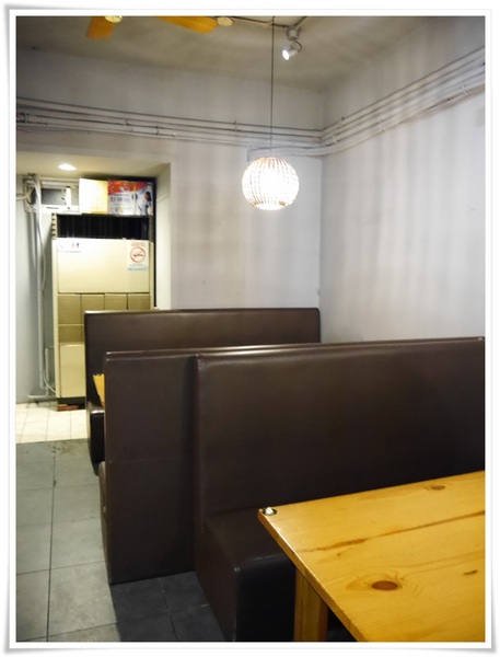 烤堂(德和店)：【永和】烤堂(得和店)－N訪！！！單點式平價炭烤串燒，宵夜好去處。激推煉乳銀絲捲、烤豆皮、墨魚香腸、臭豆腐