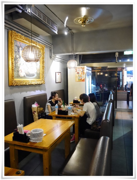 烤堂(德和店)：【永和】烤堂(得和店)－N訪！！！單點式平價炭烤串燒，宵夜好去處。激推煉乳銀絲捲、烤豆皮、墨魚香腸、臭豆腐