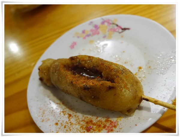 烤堂(德和店)：【永和】烤堂(得和店)－N訪！！！單點式平價炭烤串燒，宵夜好去處。激推煉乳銀絲捲、烤豆皮、墨魚香腸、臭豆腐