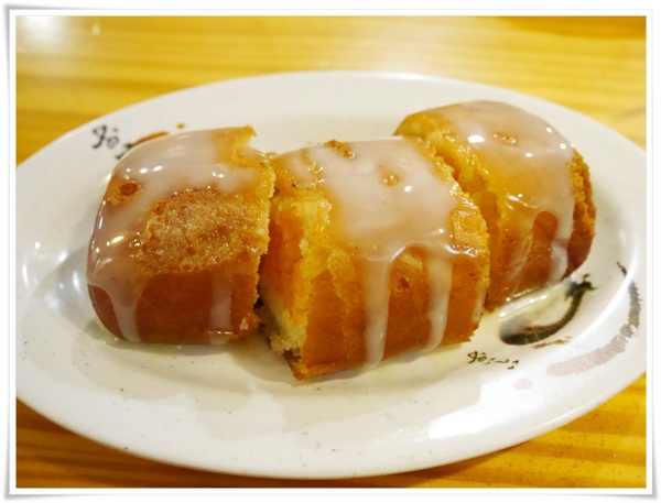 烤堂(德和店)：【永和】烤堂(得和店)－N訪！！！單點式平價炭烤串燒，宵夜好去處。激推煉乳銀絲捲、烤豆皮、墨魚香腸、臭豆腐