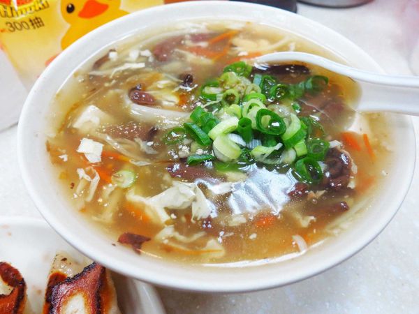 【永和】佳佳香鍋貼-內餡飽滿的鍋貼