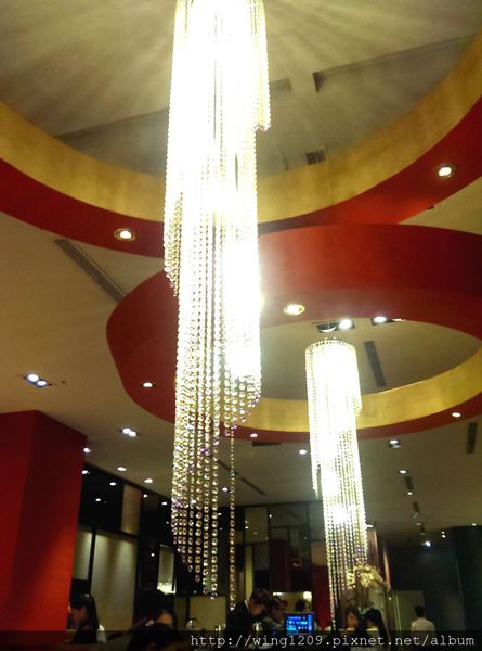 川蜀食尚(環球購物中心):融合時尚與美味的川菜。川蜀食尚