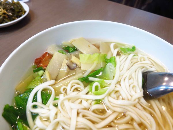 【中和美食】巴豆妖重慶抄手麵食-酸酸辣辣的抄手麵