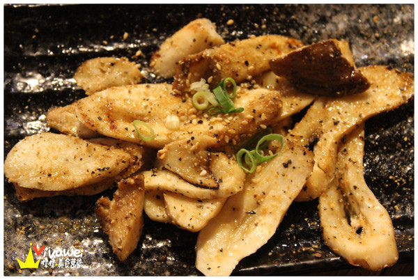 酌屋：台北內湖區｜有live演唱的燒肉串燒日式居酒屋『酌屋燒肉居酒屋』 串燒 燒烤 啤酒 喝酒 松阪豬 烤麻糬  駐唱 消夜 深夜食堂