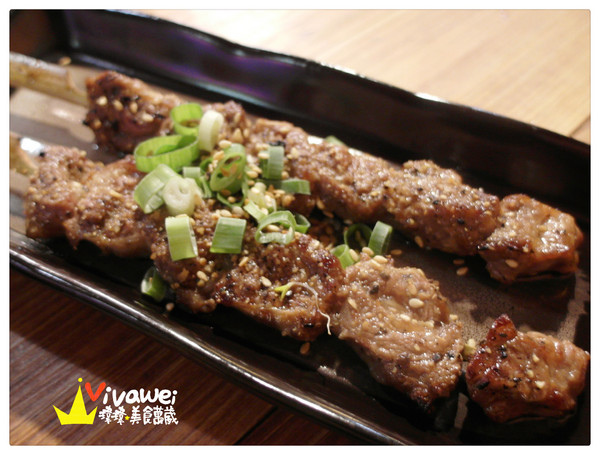 酌屋：台北內湖區｜有live演唱的燒肉串燒日式居酒屋『酌屋燒肉居酒屋』 串燒 燒烤 啤酒 喝酒 松阪豬 烤麻糬  駐唱 消夜 深夜食堂