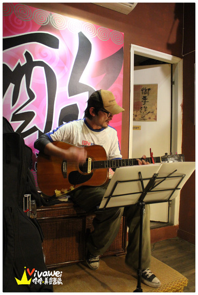 酌屋：台北內湖區｜有live演唱的燒肉串燒日式居酒屋『酌屋燒肉居酒屋』 串燒 燒烤 啤酒 喝酒 松阪豬 烤麻糬  駐唱 消夜 深夜食堂