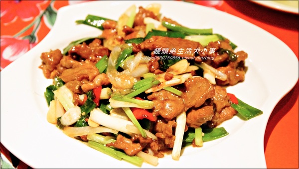 幸福宴民族文化餐館:【食記/新北市】超復古餐廳~讓你回到50年代的好滋味♪♪幸福宴民族文化餐館♪♪