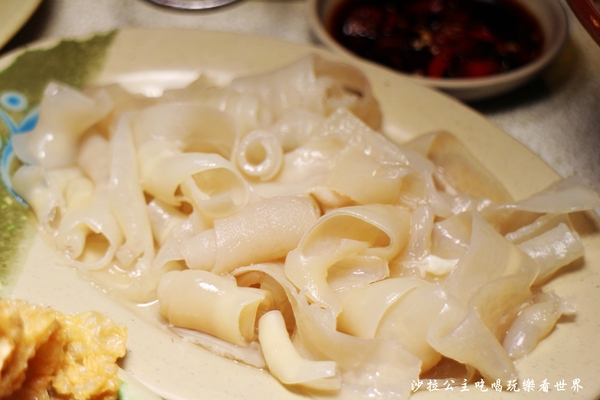 霸味薑母鴨:三重薑母鴨火鍋『霸味薑母鴨(全台總店)』吃過都說讚/消夜/可外帶