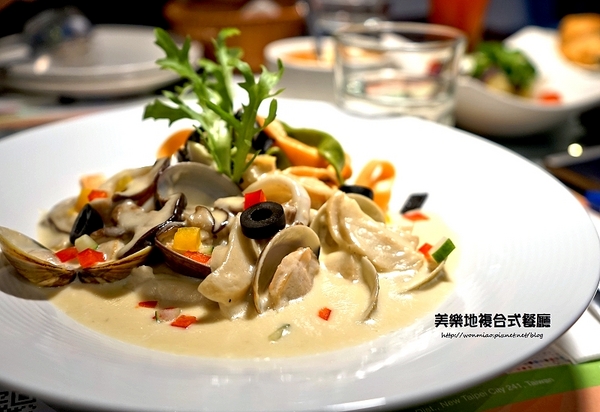 MELODY美樂地美食餐廳：【三重/新北市推薦/義式餐廳】健康義式餐點 ✿✿ Melody 美樂地複合式餐廳 ✿✿