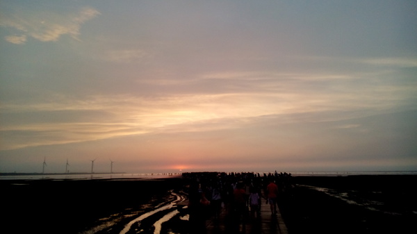 高美溼地:【台中清水.高美濕地】台中最美的溼地 ☆夏日戲水 四季觀夕陽 假日親子出遊好去處