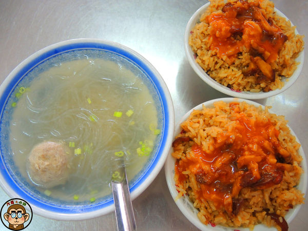 阿田油飯:呷飽祙【新北三重・阿田油飯】早餐吃50年老店的飄香油飯