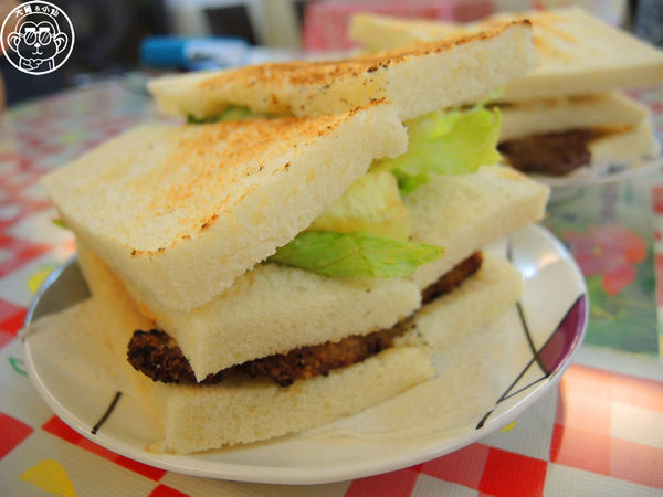 美美博士碳烤三明治:呷飽祙【新北三重・阿良博士碳烤三明治(美美博士)】食尚玩家報導