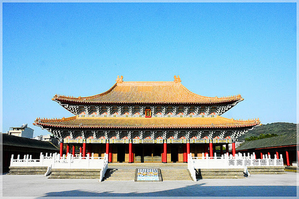高雄市孔子廟(The Confucius temple at Kaohsiung)：【高雄】左營區。高雄左營孔子廟