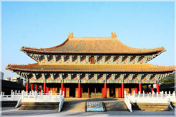 高雄市孔子廟(The Confucius temple at Kaohsiung)：【高雄】左營區。高雄左營孔子廟