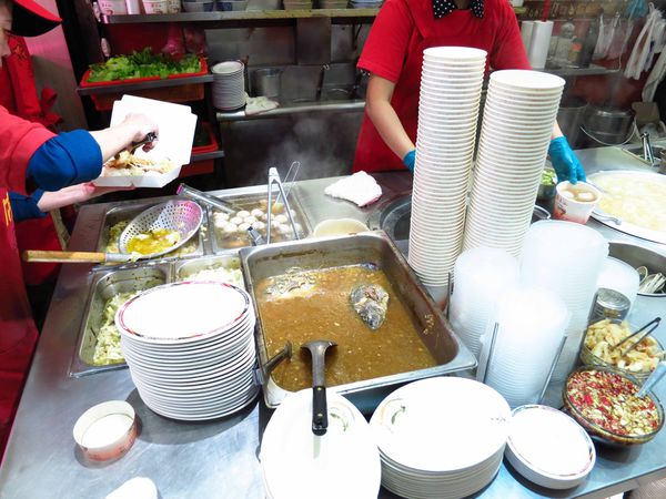 【三重】店小二魯肉飯-平民小吃魯肉飯