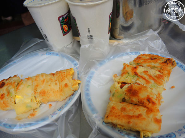 上海蛋餅大王:呷飽祙【新北三重・上海蛋餅豆漿大王】排隊銷魂脆皮蛋餅