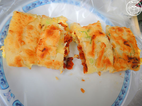 上海蛋餅大王:呷飽祙【新北三重・上海蛋餅豆漿大王】排隊銷魂脆皮蛋餅