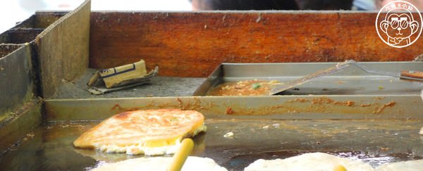 上海蛋餅大王:呷飽祙【新北三重・上海蛋餅豆漿大王】排隊銷魂脆皮蛋餅