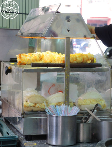 上海蛋餅大王:呷飽祙【新北三重・上海蛋餅豆漿大王】排隊銷魂脆皮蛋餅