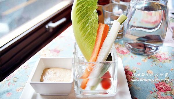 亞米小鎮(三重店):【食記/新北市】異國鄉村風格~來與胡桃鉗約會吧♪♪亞米小鎮♪♪