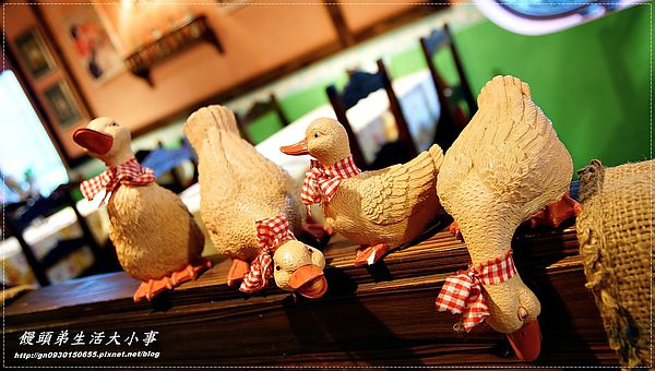 亞米小鎮(三重店):【食記/新北市】異國鄉村風格~來與胡桃鉗約會吧♪♪亞米小鎮♪♪