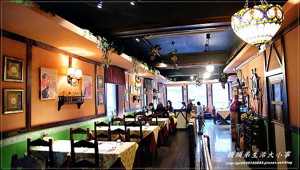 亞米小鎮(三重店):【食記/新北市】異國鄉村風格~來與胡桃鉗約會吧♪♪亞米小鎮♪♪