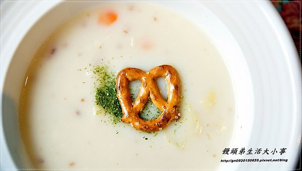 亞米小鎮(三重店):【食記/新北市】異國鄉村風格~來與胡桃鉗約會吧♪♪亞米小鎮♪♪