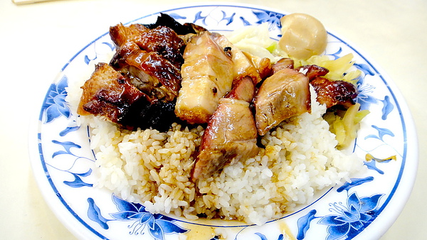 香城燒臘小館:【台北新莊】輔大周邊超人氣排隊美食!超厲害港式燒臘香城小館!