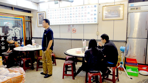 香城燒臘小館:【台北新莊】輔大周邊超人氣排隊美食!超厲害港式燒臘香城小館!